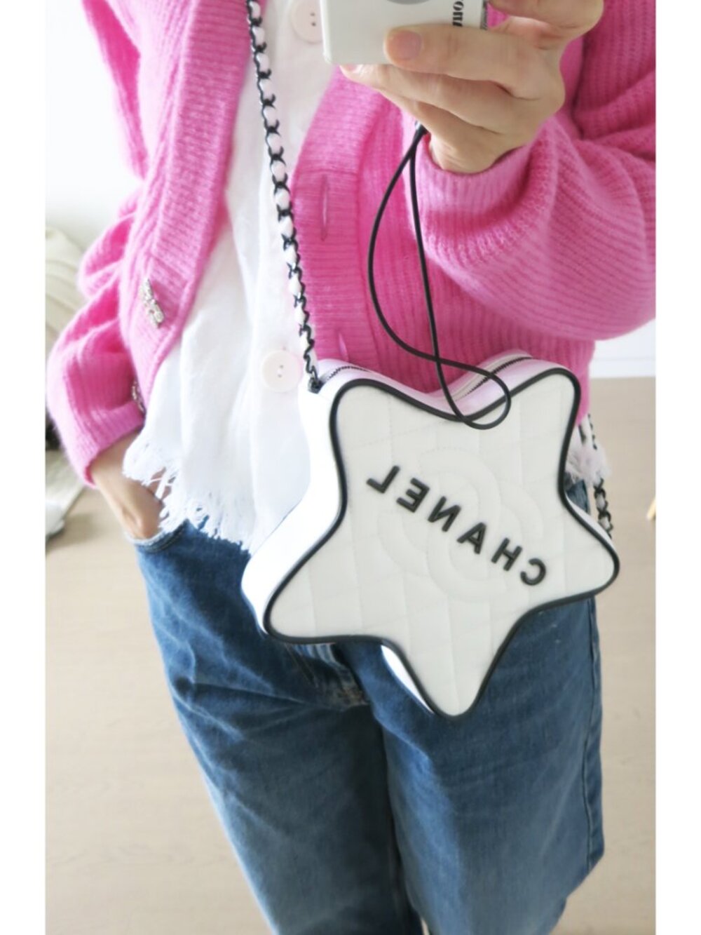 CHANEL 24 Cruise White STAR CC WALK OF FAME Hollywood Boulevard Crossbody Bag